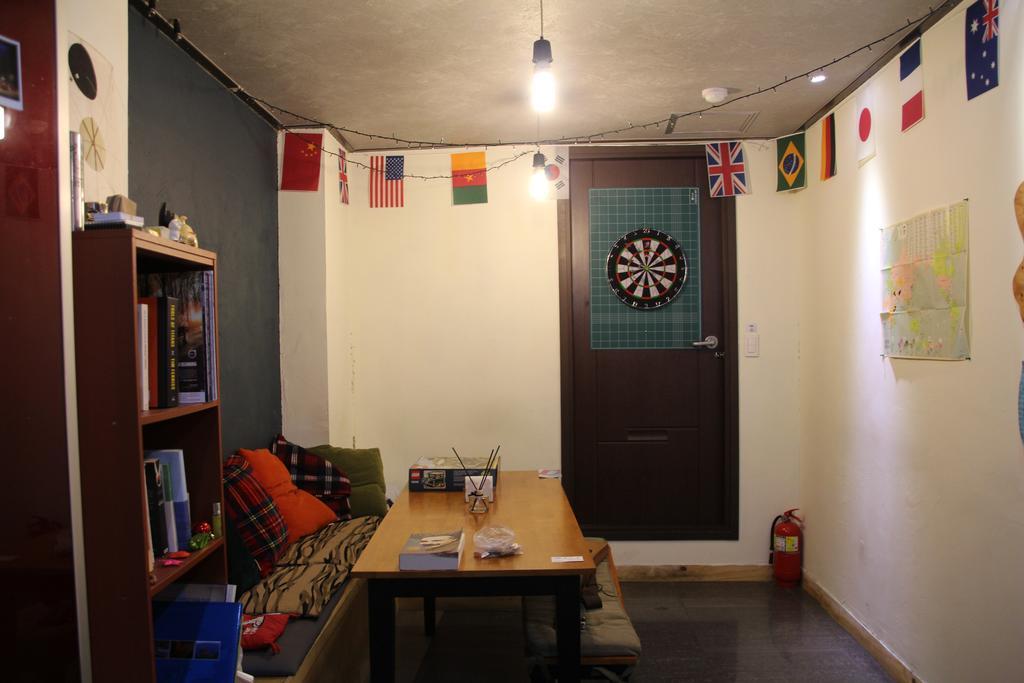 Backpackers' House Hotel Busan Exterior photo