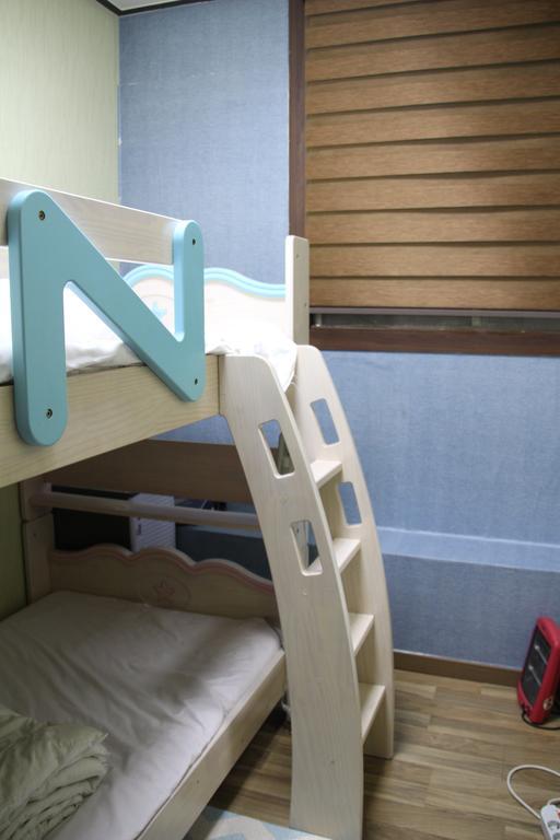 Backpackers' House Hotel Busan Exterior photo